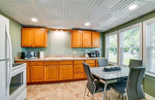 Less Than 2 Mi to SUNY Cortland Unit with Private Parking - Photo 2