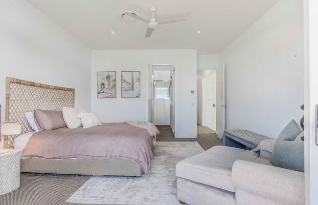 Mermaid Beach Luxury Penthouse - Photo 4