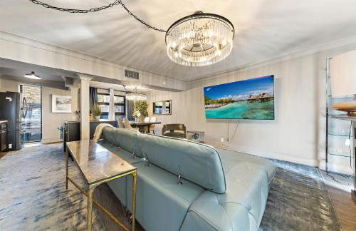 Spacious Dallas 2BR Condo Pool View - Foto 1