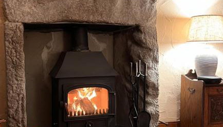 Rock Cottage - Log burners and jacuzzi bath - Foto 4