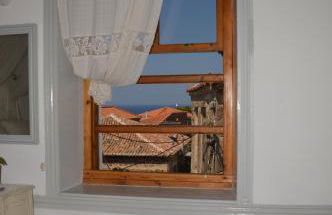 Molivos Tower - Photo 39