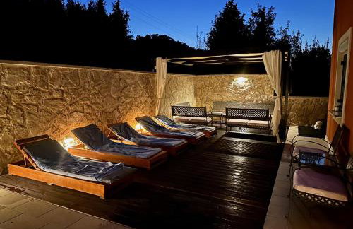 Duplex Apartment with Private Swimming Pool - Photo 12