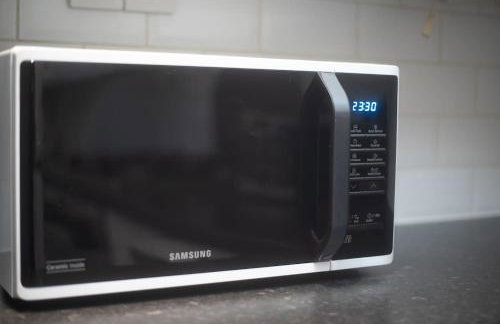 Entire modern 2 Bedroom 2 bathroom Flat in Pinner - Foto 15