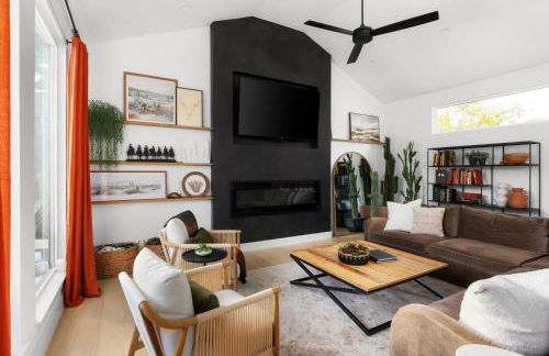 Heated Pool, Game Room, Outdoor Movies, Mins to Downtown, Sleeps 14 - Foto 25