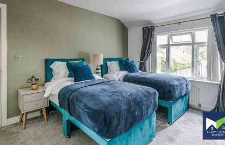 Spacious and Comfy 5 Bed, 2 Bath House with POOL TABLE, near HS2, Solihull, NEC - Foto 4