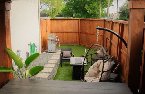 Downtown Escape - Backyard, Game room and Free Parking - Foto 28