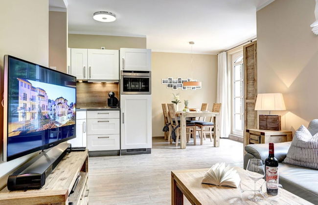 Beach Idyll Holiday Apartment - Photo 1