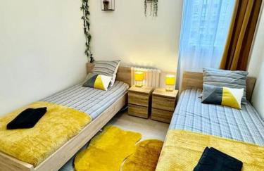 Confortable T4 Équipé à Roubaix - 200m Métro - Foto 13