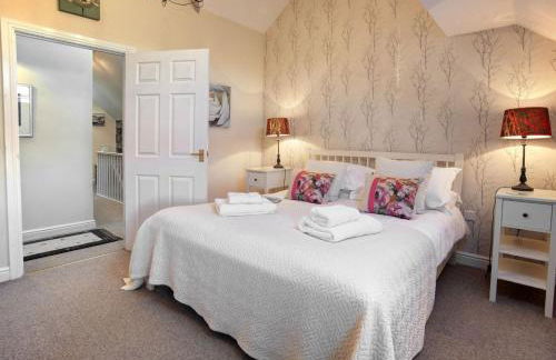 The Apple Store - Photo 14