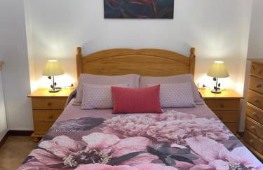 Junto a la Catedral, con parking privado gratis - Foto 1