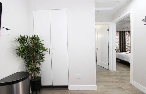 NEW! 2-Bedroom Fontana Guest House close to Kaiser Permanente - Photo 19