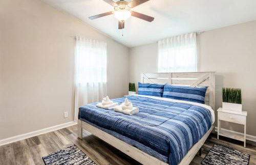 Light & Cozy Oasis with Private Pool and Hot Tub - Foto 51