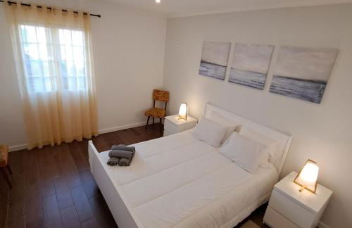 Hamilton House - Photo 2