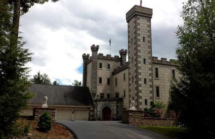Spectacular Gothic-Style Castle with Private Pool and Hot Tub near Rindge, New Hampshire - Foto 19