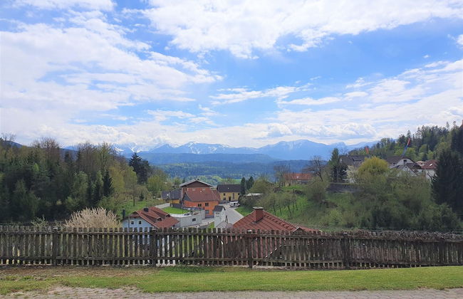 Apartment by Worthersee With Pool - Photo 2