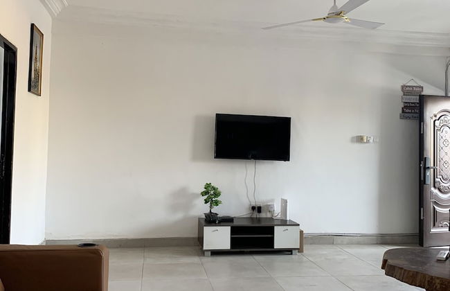 Central Reservations Apartment - Photo 23