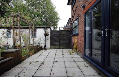 3 bedroom near airport Up to 40 percent off - Foto 11