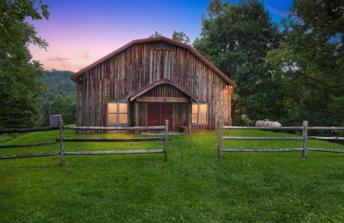 Secluded Mountain Retreat with Stunning Views home - Photo 7