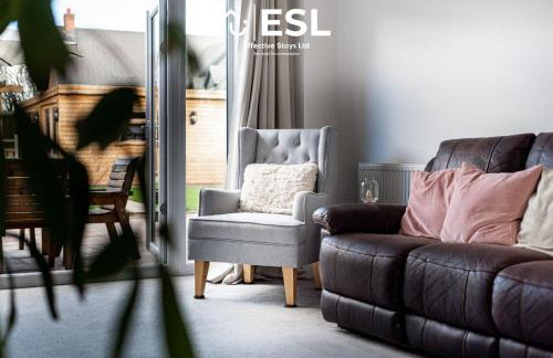 Large Modern 4 Bedroom House in Uttoxeter, Near Alton Towers, Great for Families - Foto 43