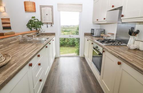 Sunstone Lodge Garreg Haul Lodge - Photo 8