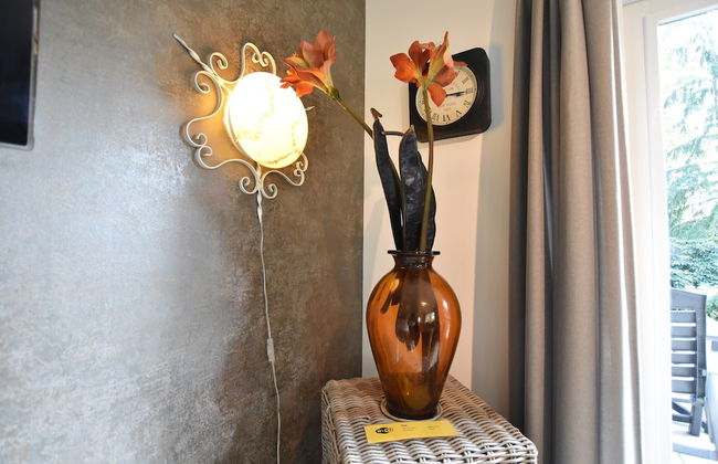 Alluring Holiday Home in Reutum-Weerselo with Hot Tub - Foto 30