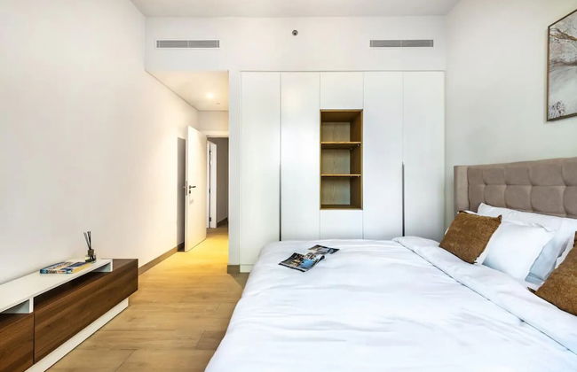 Stylish 2BR in La Rive 2 - Photo 10