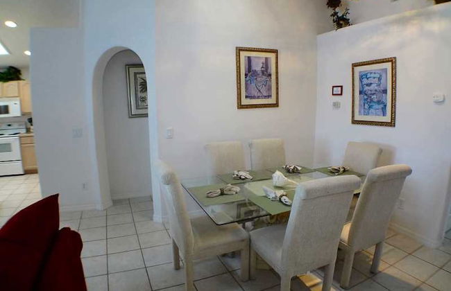 4BR 3BA Home in Indian Creek by CV-2675 - Foto 11