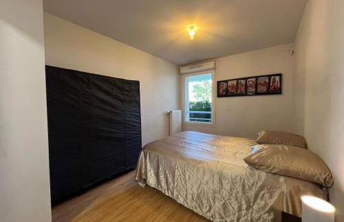 T2 cosy et rénové avec terrasse - proche de Lyon - Foto 17