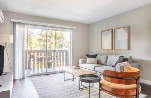 Sunnyvale 2BR w Gym Pool Courts nr Tech HQs SFO-372 - Foto 1