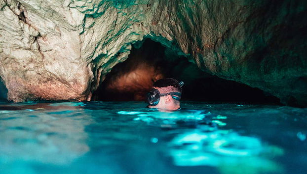 Snorkel en la cueva