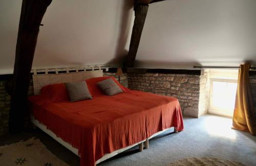 Grande maison - village de Noyers - 5 chambres - Foto 9