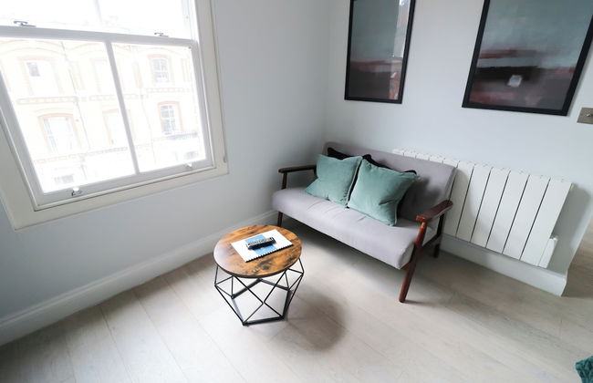 High Street Kensington by Viridian Apartments - Photo 12