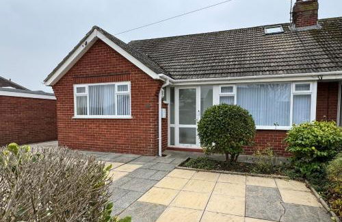 Linden Ave Bungalow - Foto 1