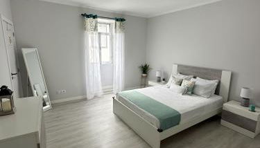 Maré Alta - Scenic Seaside Stay with outdoor deck - Photo 2