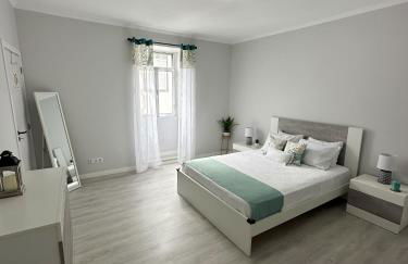 Maré Alta - Scenic Seaside Stay with outdoor deck - Photo 2