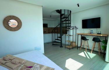 Coral Suite Plaza - Photo 25