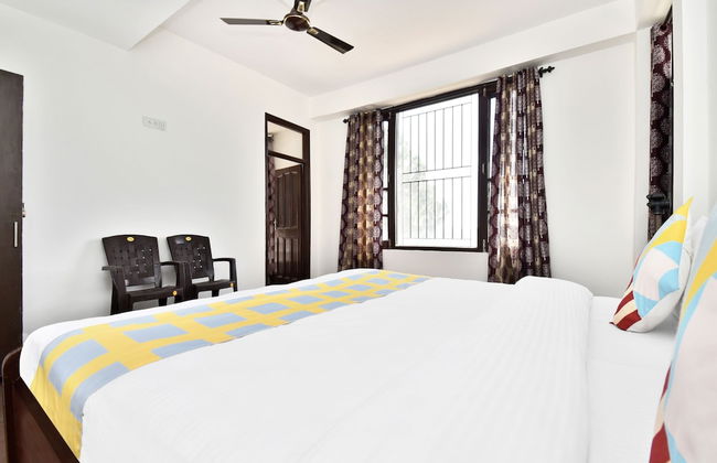 OYO 13878 Home Spacious 3BHK Kumarhatti - Foto 8