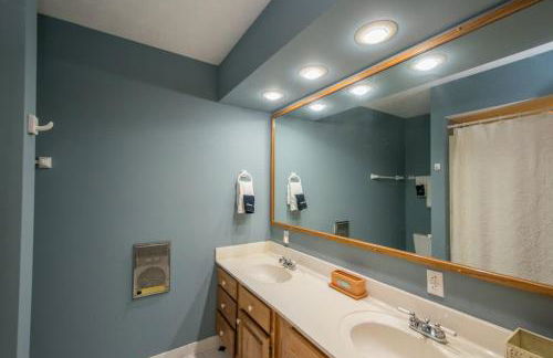 Historic 4BR Colonial with Pool Table and Fire Pit - Foto 31