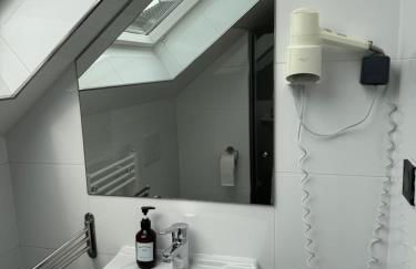 Im Tal 2 Haus - 2 WE, 5 SZ,3 Bäder, 11 Betten - Klimaanlage - Foto 17