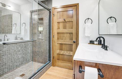 1 Mi to Resort Beach Alpine Lake A-Frame! - Foto 16