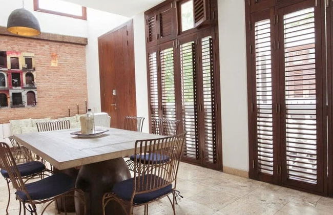 w Sophisticated 3BR House w AC in Cartagena - Photo 13
