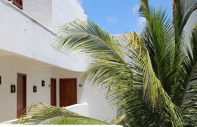 El Fuerte Beach Resort - Photo 9