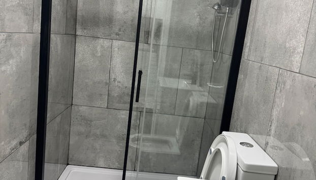 Luton Town 1 Bed Flat - Sleeps 2 Wifi - Foto 5, Baño