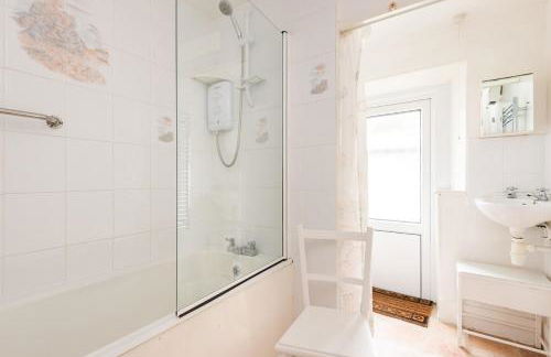 Old Coastguard Cottage with uninterrupted sea views - Foto 14