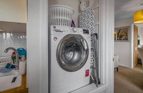 City and Airport - 2-Bed Contractor Base - Free Parking and Fast WiFi - Foto 7