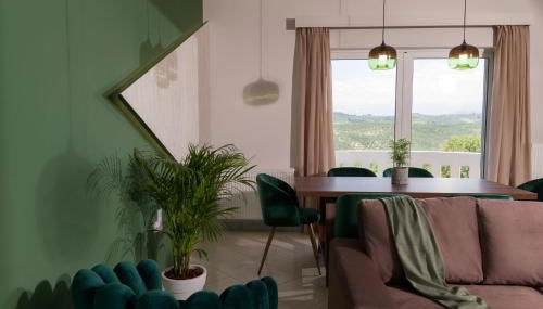 Majestic Villa - Photo 5