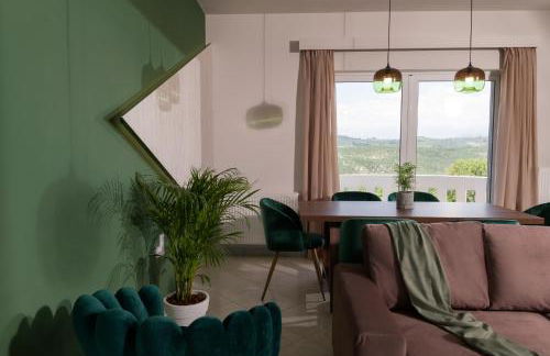 Majestic Villa - Photo 5