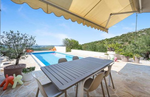 4 Bedroom Stunning Home In Jarebinjak - Photo 11