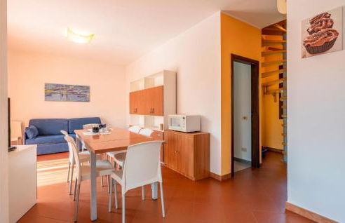 3 Bedroom Nice Home In Albarella Ro - Foto 14