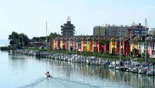 Modern apartment in Caorle with private terrace - Photo 3